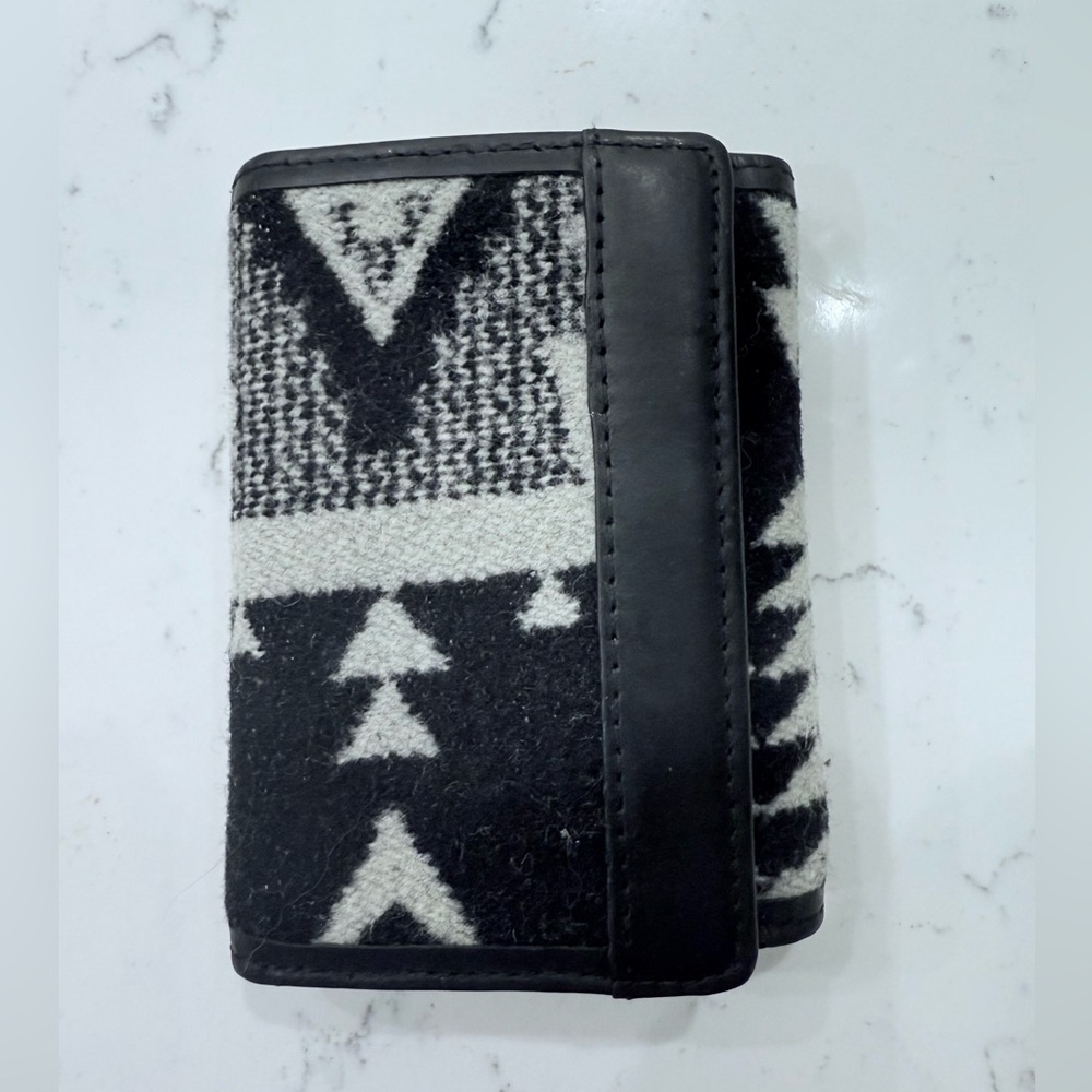 Pendleton Secretary Wallet